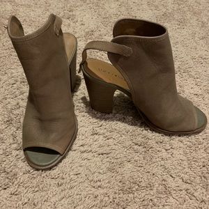 Lucky Brand Lisza Leather Open Toe Booties 8